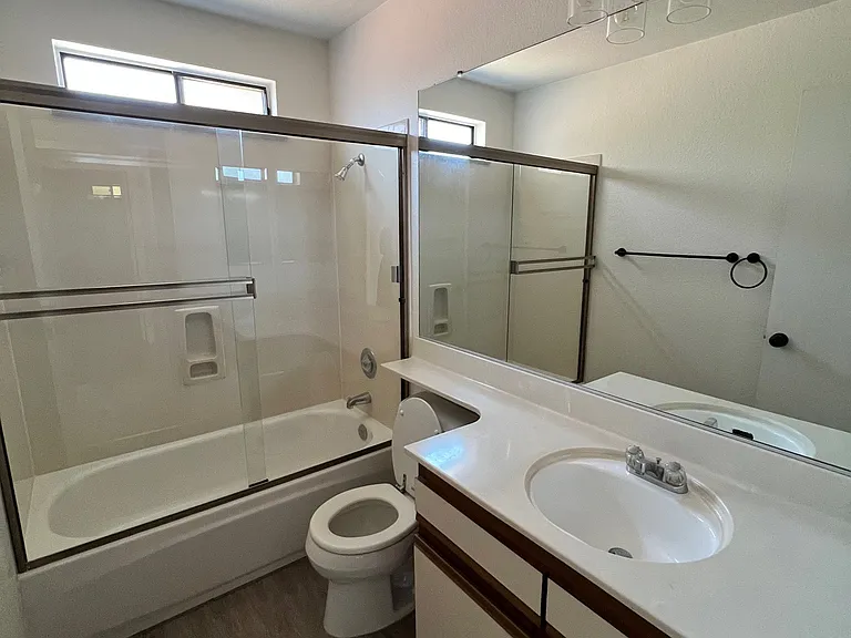 1321 S Villa Way — Photo 7