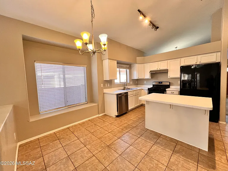 12188 N Kylene Canyon Dr — Photo 5