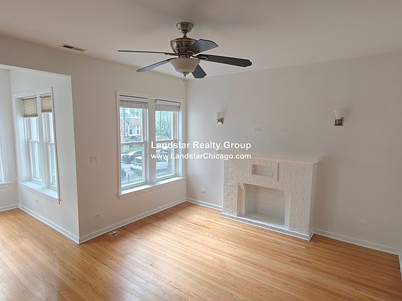 3rd image of 4956 N Ridgeway Ave APT 1