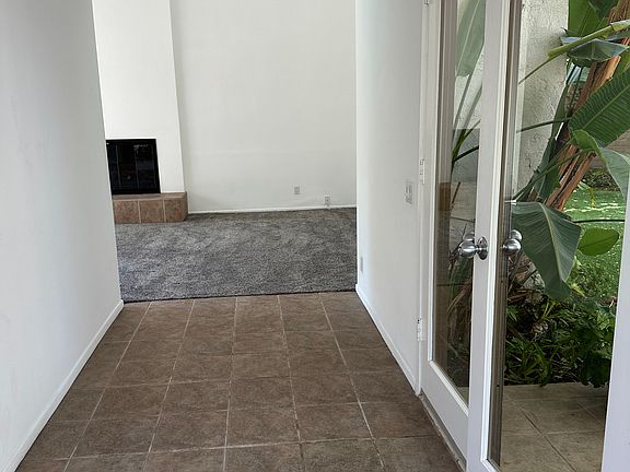 4th image of 4404 Yorkfield Ct