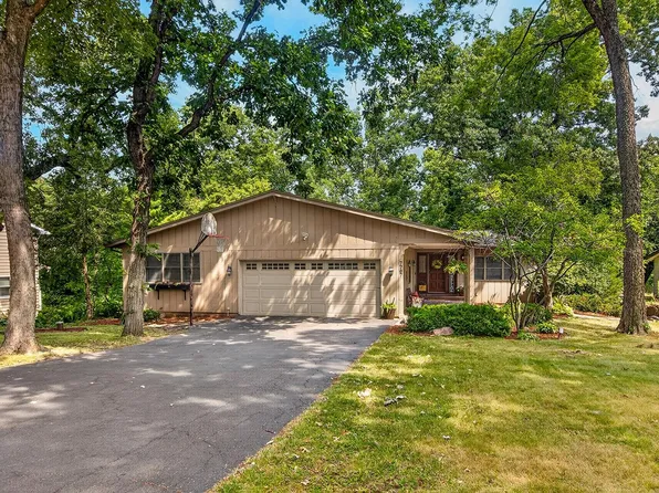 7767 Northgate Rd, Roscoe, IL 61073