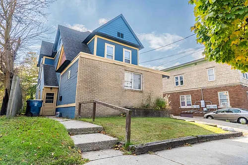 740 Cherry St SE #3 Photo 1