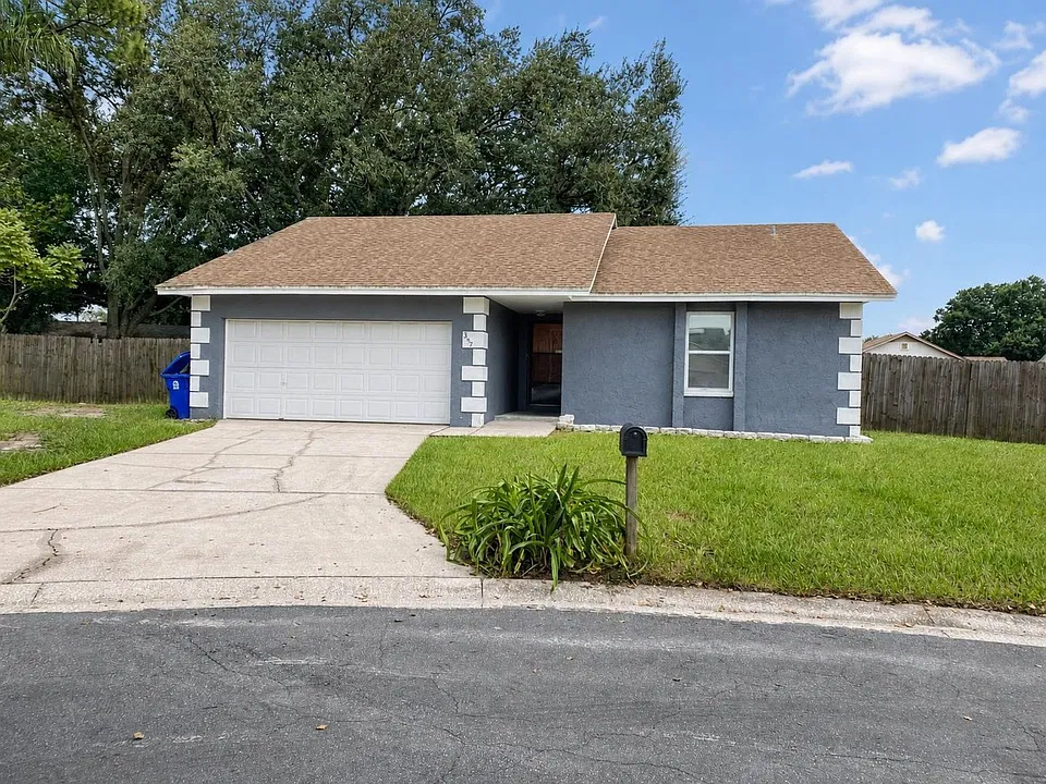 357 Santiago Ct