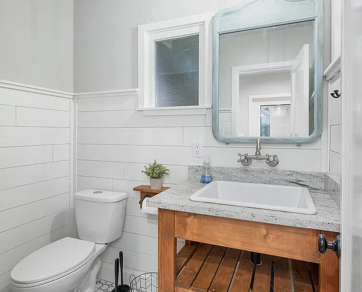 63 E Cortland Ave — Photo 11