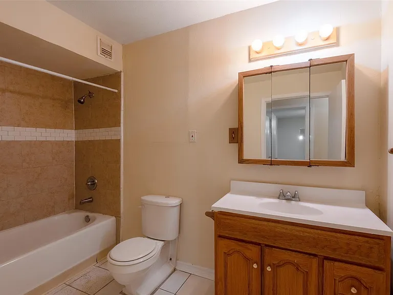 138 Summer Pl #C — Photo 15