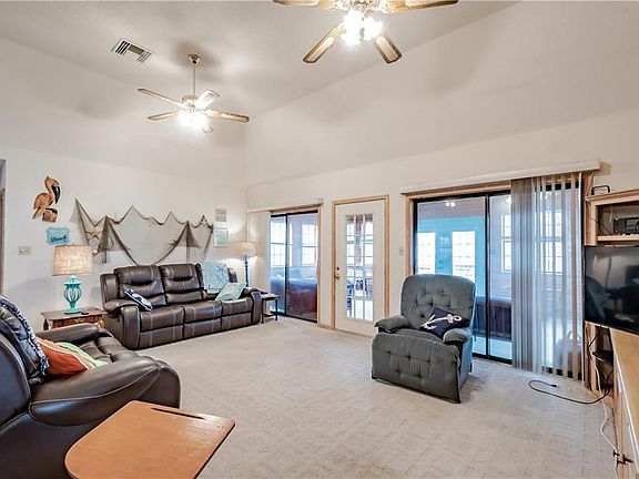 5th image of 400 Audubon Dr #2