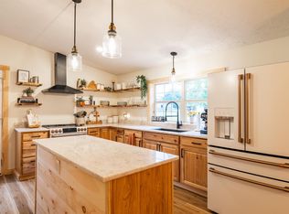 345 Thorofare Rd, Crimora, VA 24431