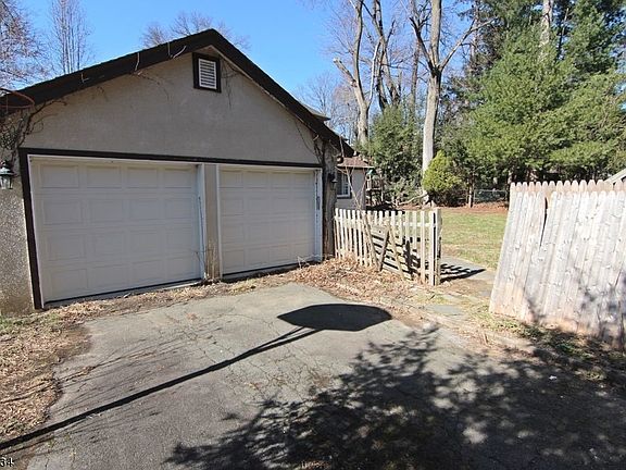 3rd image of 99 Laroche Ave