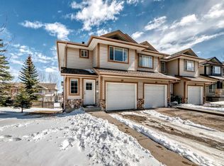126 W Citadel Point NW, Calgary, AB T3G5L2