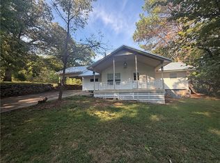 419 Center St, Winslow, AR 72959