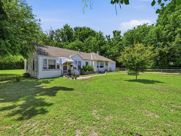 544 S 68th St, Kansas City, KS 66111
