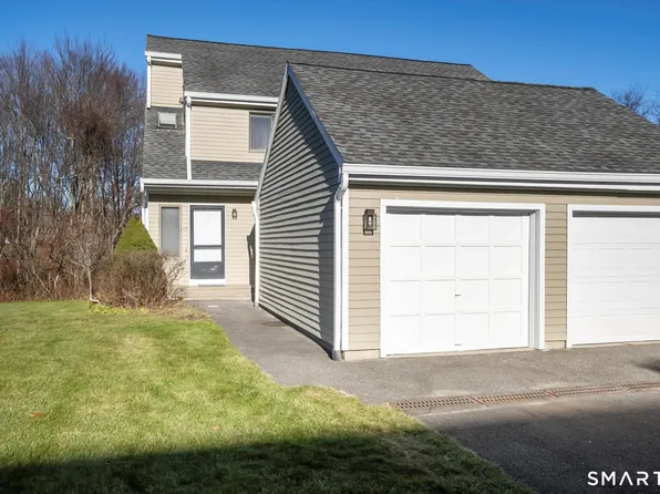 29 Cannon Ridge Drive #29, Watertown, CT 06795