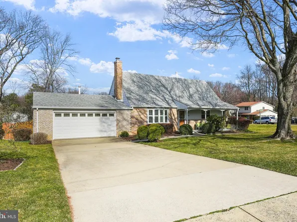 5406 Chatsworth Ct, Fairfax, VA 22032