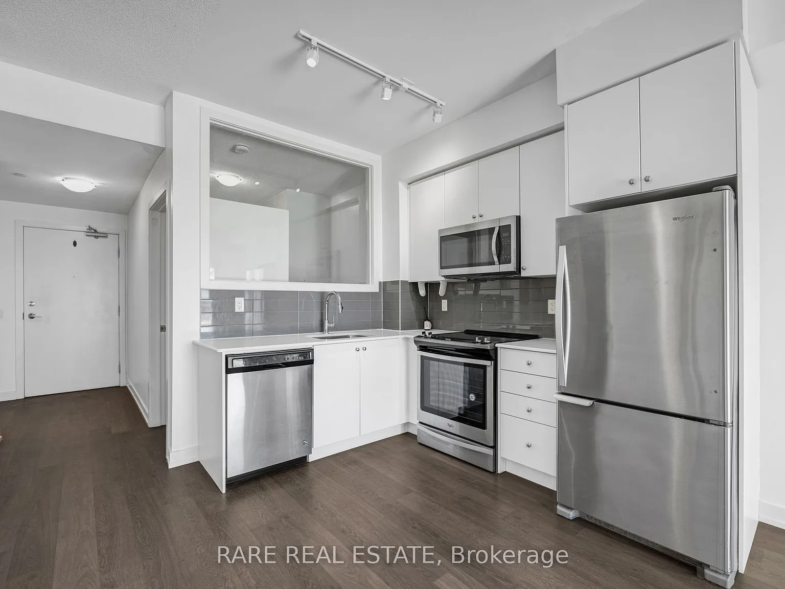 2 bed, $2,500 — Photo 3