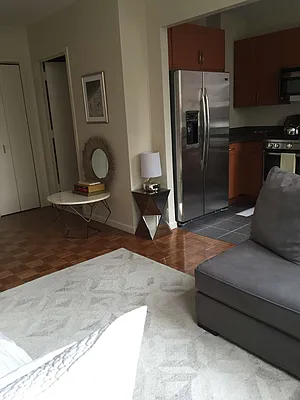 Rented by Chelsea Tower | media 3