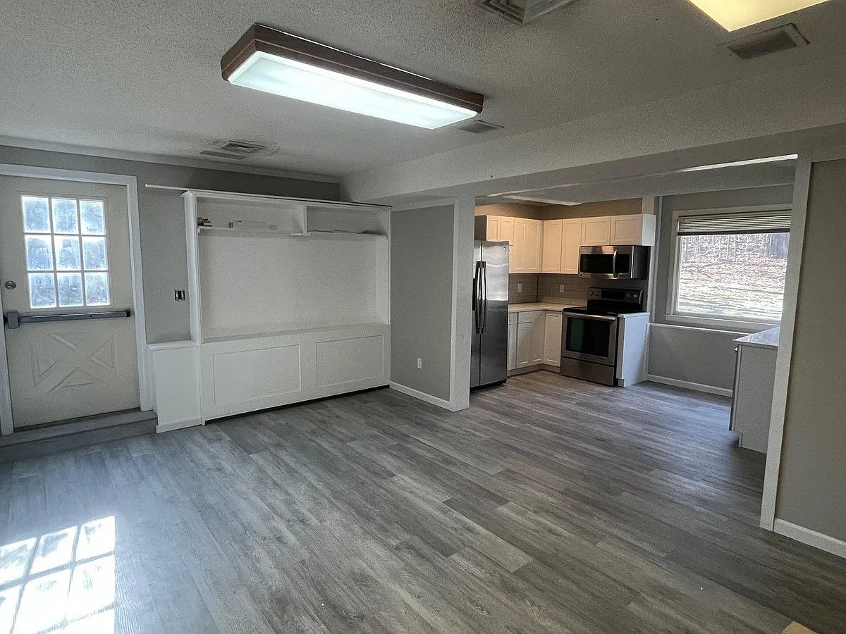 Building Photo - 84 Linden Ave #3
