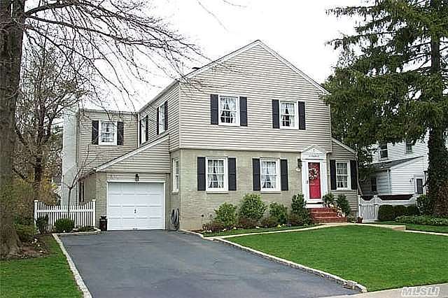 1st image of 99 Willow St