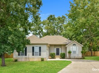 222 Blue Lake Ln, La Vergne, TN 37086