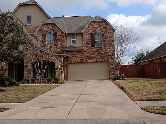 3rd image of 25233 Forest Lake Cir