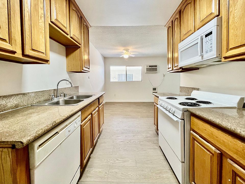 Tarzana Courtyard 18400 Collins St Tarzana CA Zillow