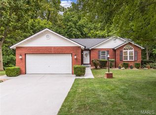 122 Steven Dr, Troy, IL 62294