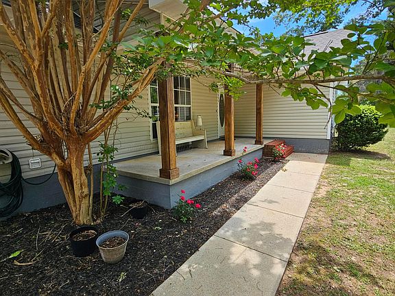 2nd image of 2094 Highland Rd