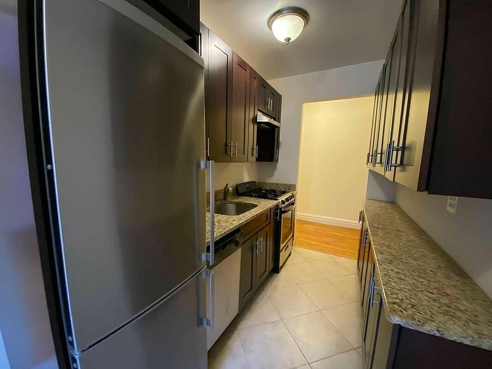 1st image of 127 W 96th St #10H1