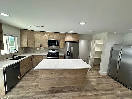 5244-5244 E Falls View Dr #101 Photo 1