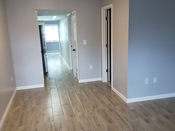 4th image of 5060 76th Ave N APT 106