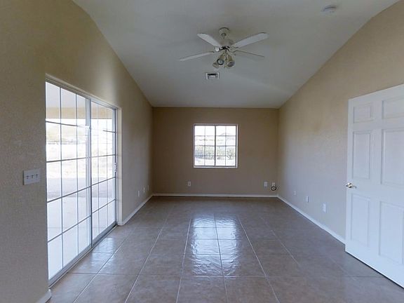 3rd image of 3749 Chesapeake Blvd