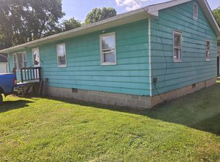 1026 Ohio Ave, Logan, OH 43138