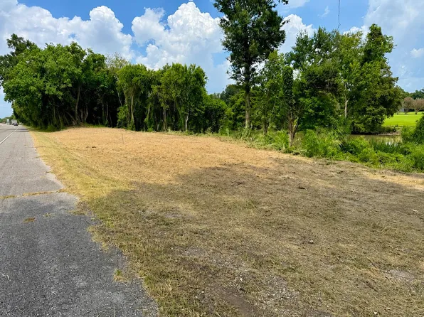 2 Highway 1, Thibodaux, LA 70301