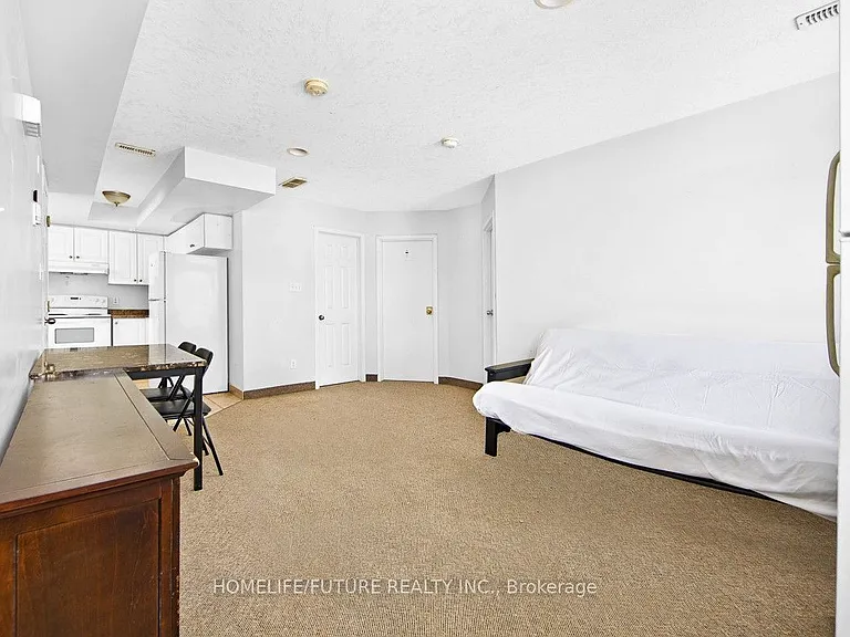327 Spruce St #A — Photo 9