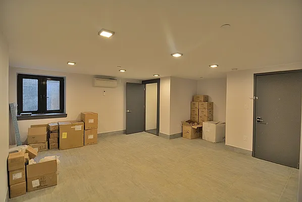 Rented by Hagstrom Management Inc | media 10