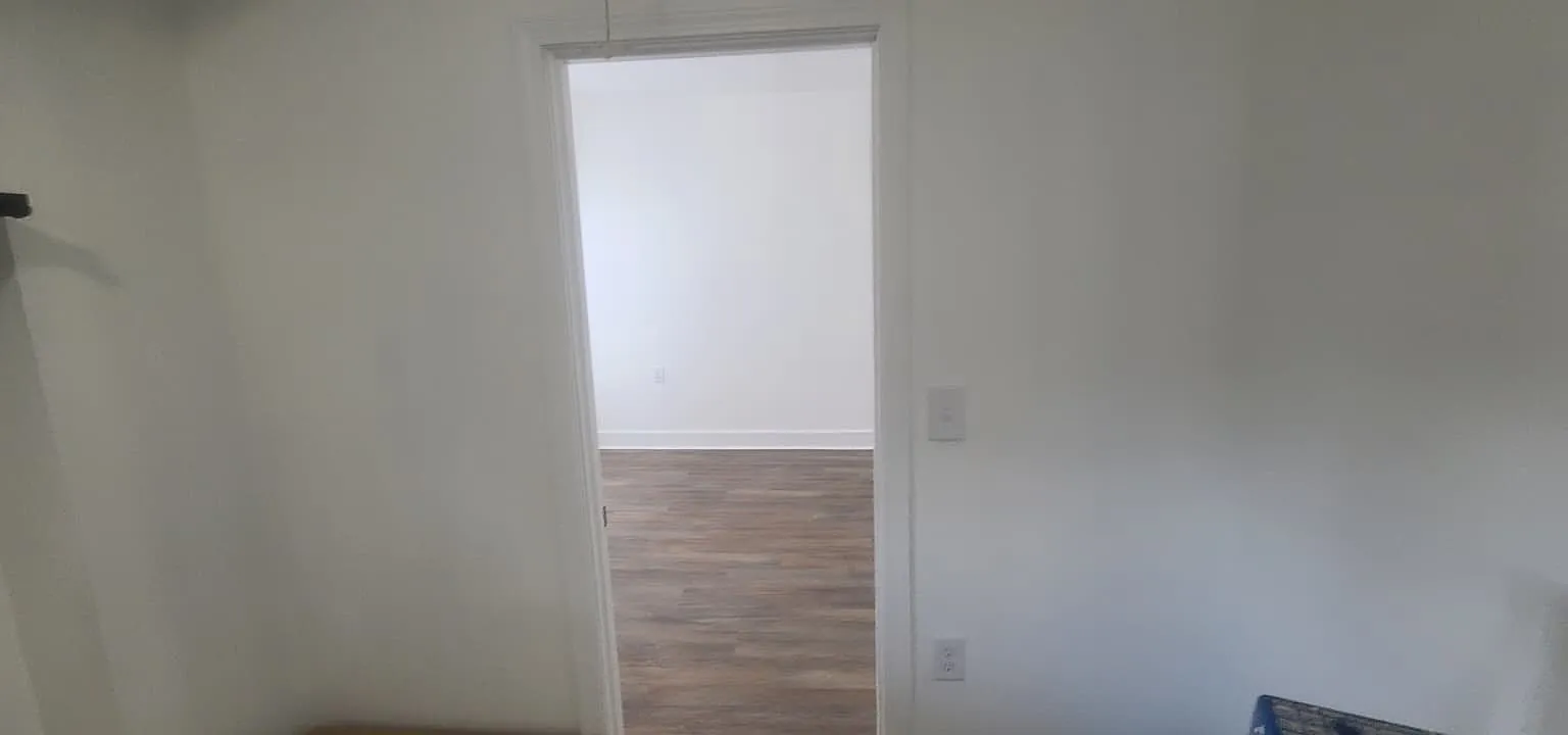 2 bed, 850 sqft, $1,050 — Photo 3