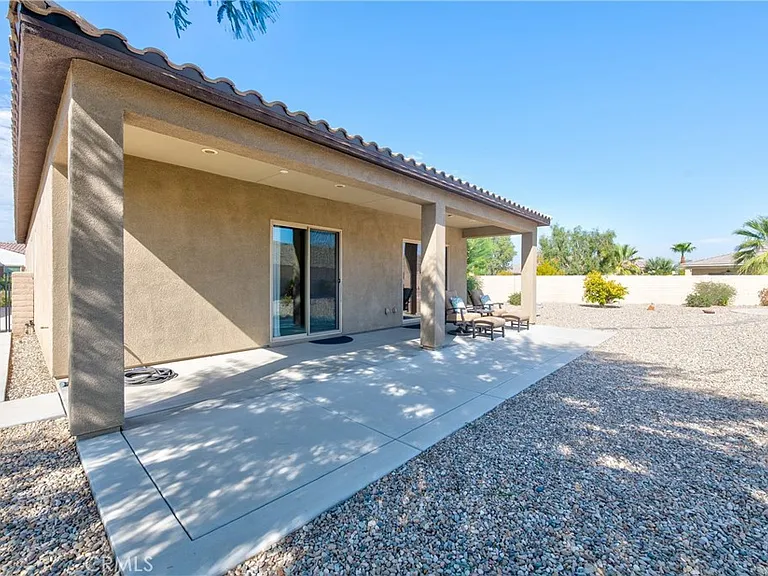 81482 Avenida Viesca — Photo 35