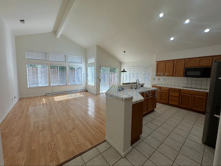 1473 Kimiyo St — Photo 5