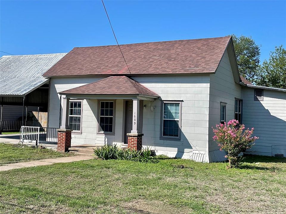 1609 Fisher St, Goldthwaite, TX 76844 MLS 20156372 Zillow