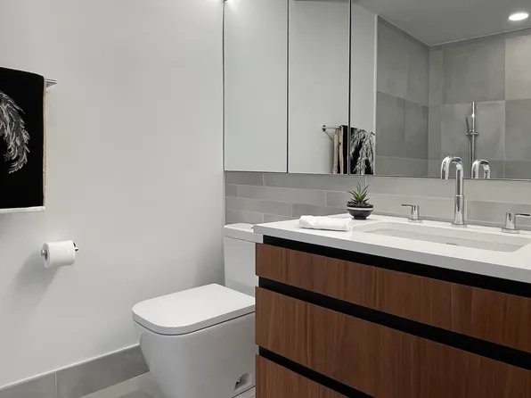 533 Leonard Street image 20 of 25