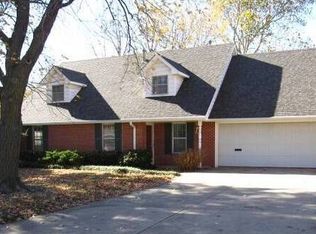 2106 Garden St, Ponca City, OK 74601