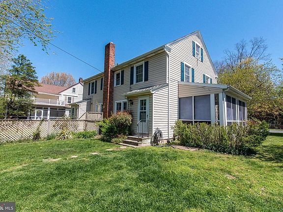 3rd image of 305 S Harrison St #1