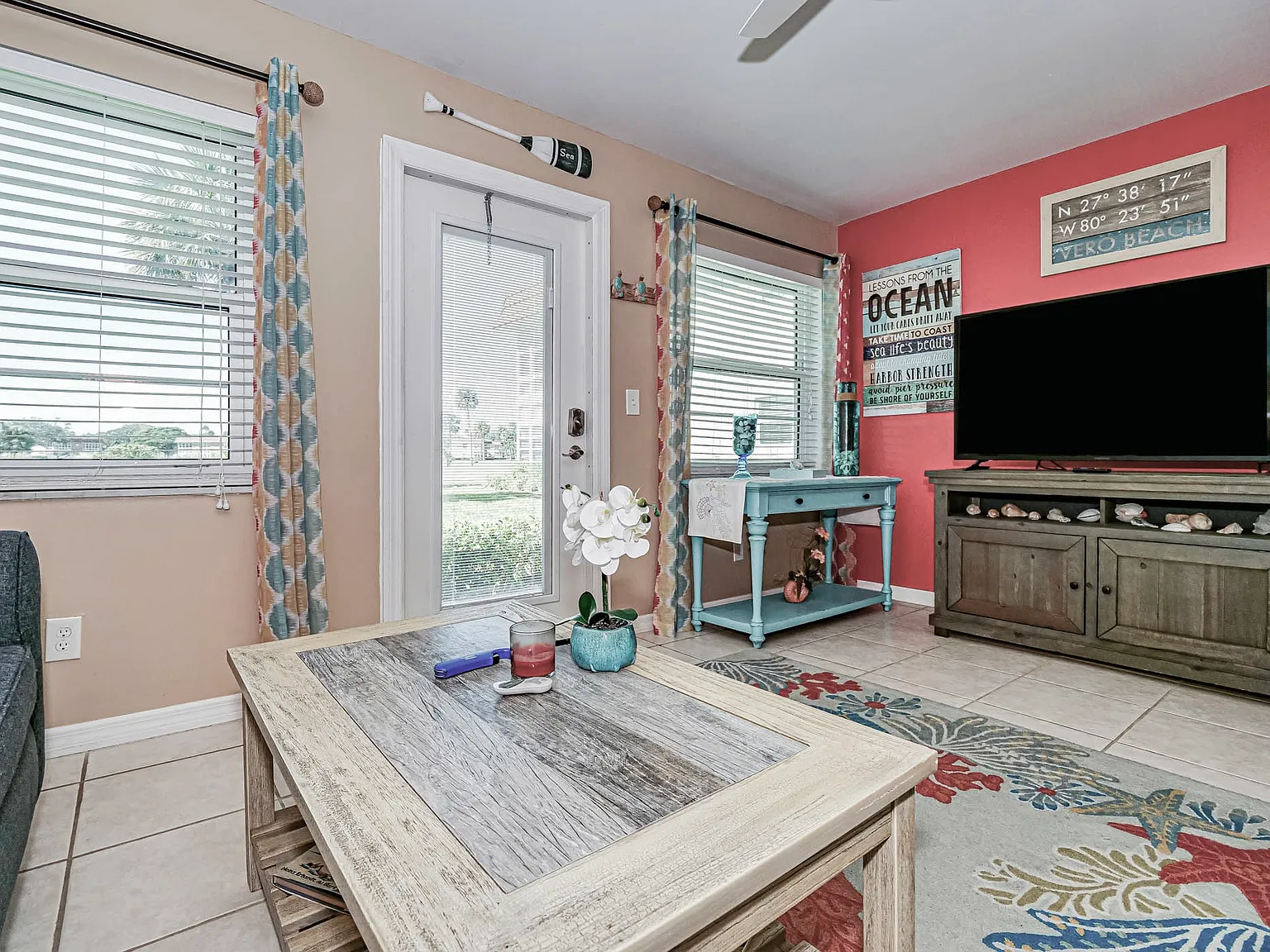 33 Pine Arbor Ln — Photo 3