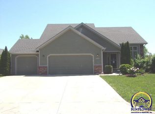 2718 Coneflower Ct, Lawrence, KS 66047