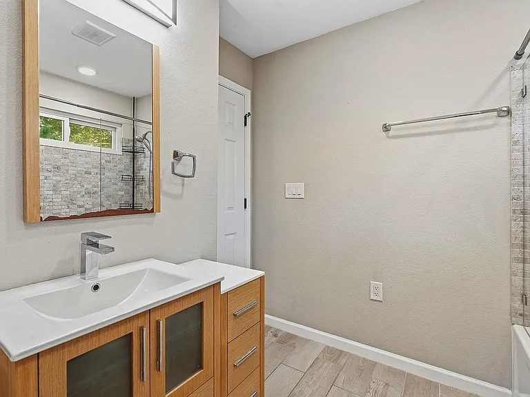 1109 Traci Michelle Dr — Photo 14