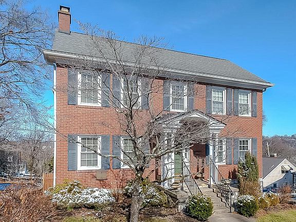 3rd image of 104 Arnett Ave