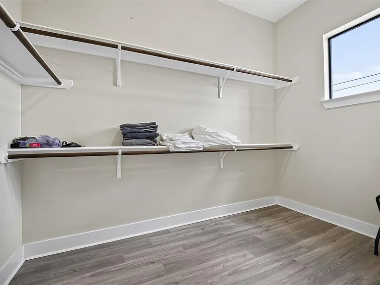 4104 Marina St — Photo 37