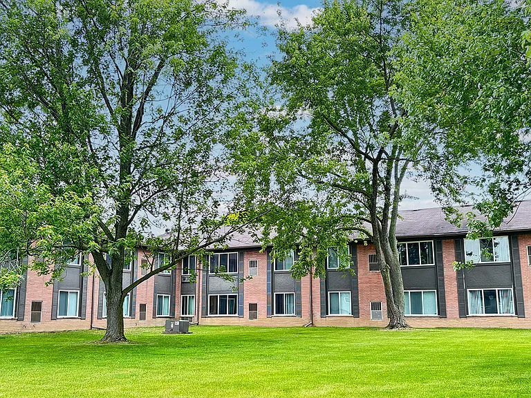 In a quiet neighborhood,of Southfield are these classic 1 and 2 bedroom apartments with up to 1,000 sq. ft. of newly upscaled interior space.