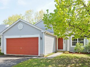 121 E Elk Ct, Hainesville, IL 60030