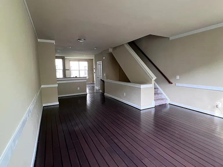 109 Saginaw Dr — Photo 23