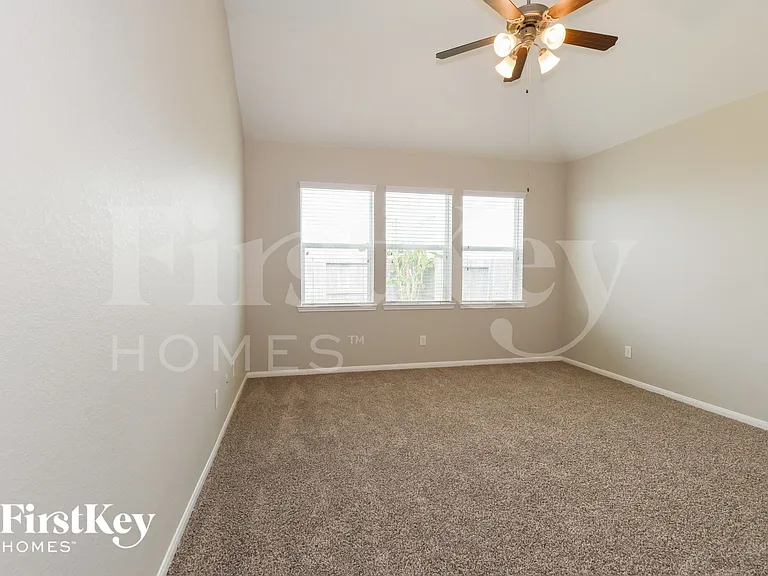8423 Montego Bay Dr — Photo 8